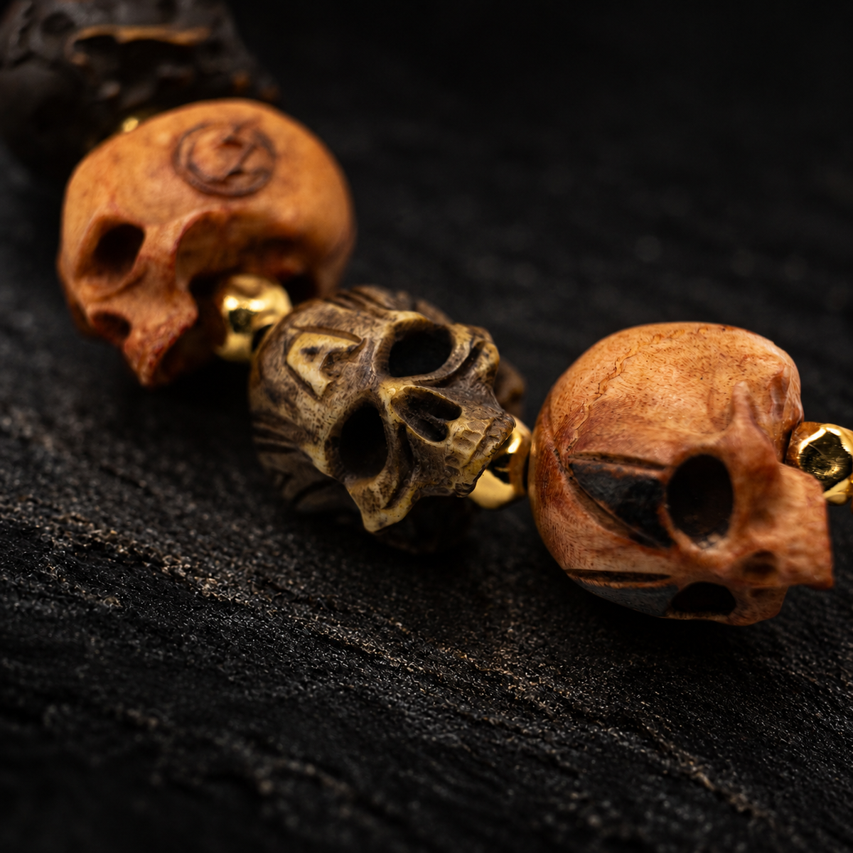 CANGGENG Mixed Natural Materials Bracelet – close-up detail on black slate background