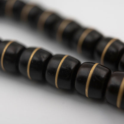 Natural Coconut Shell Bead Bracelet - Earthy Minimalist Jewelry for Grounding Energy - jambhala＆jewelry