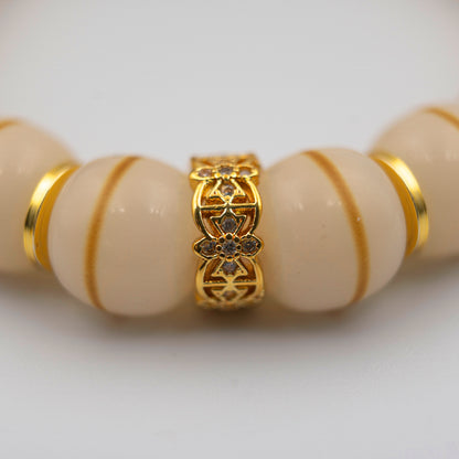 White Bodhi Seed Meditation Bracelet – Sacred Energy Jewelry for Clarity & Spiritual Awakening - jambhala＆jewelry