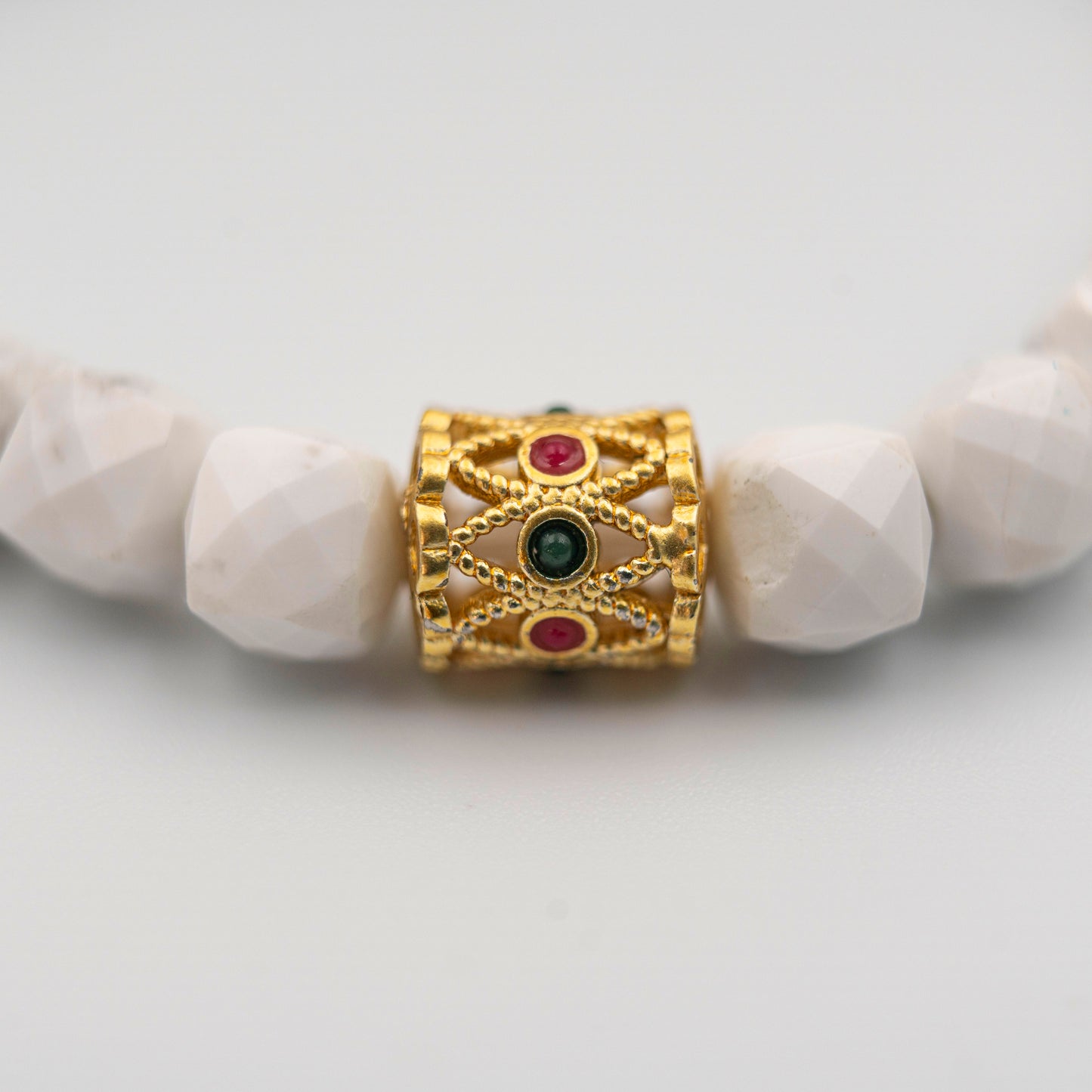 White Turquoise Spiritual Bracelet – Energy-Blessed Jewelry for Clarity & Communication - jambhala＆jewelry