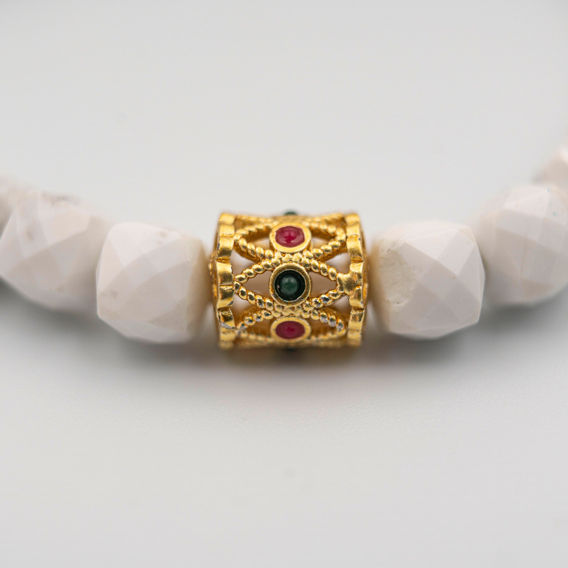 White Turquoise Spiritual Bracelet – Energy-Blessed Jewelry for Clarity & Communication - jambhala＆jewelry