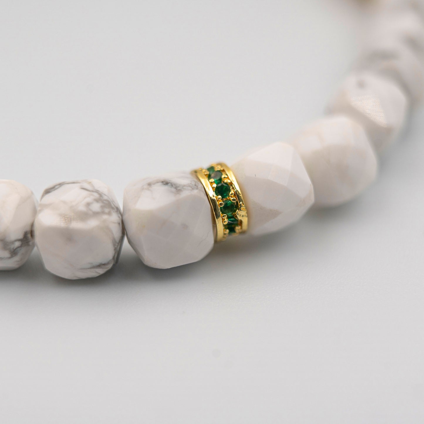 White Turquoise Spiritual Bracelet – Energy-Blessed Jewelry for Clarity & Communication - jambhala＆jewelry