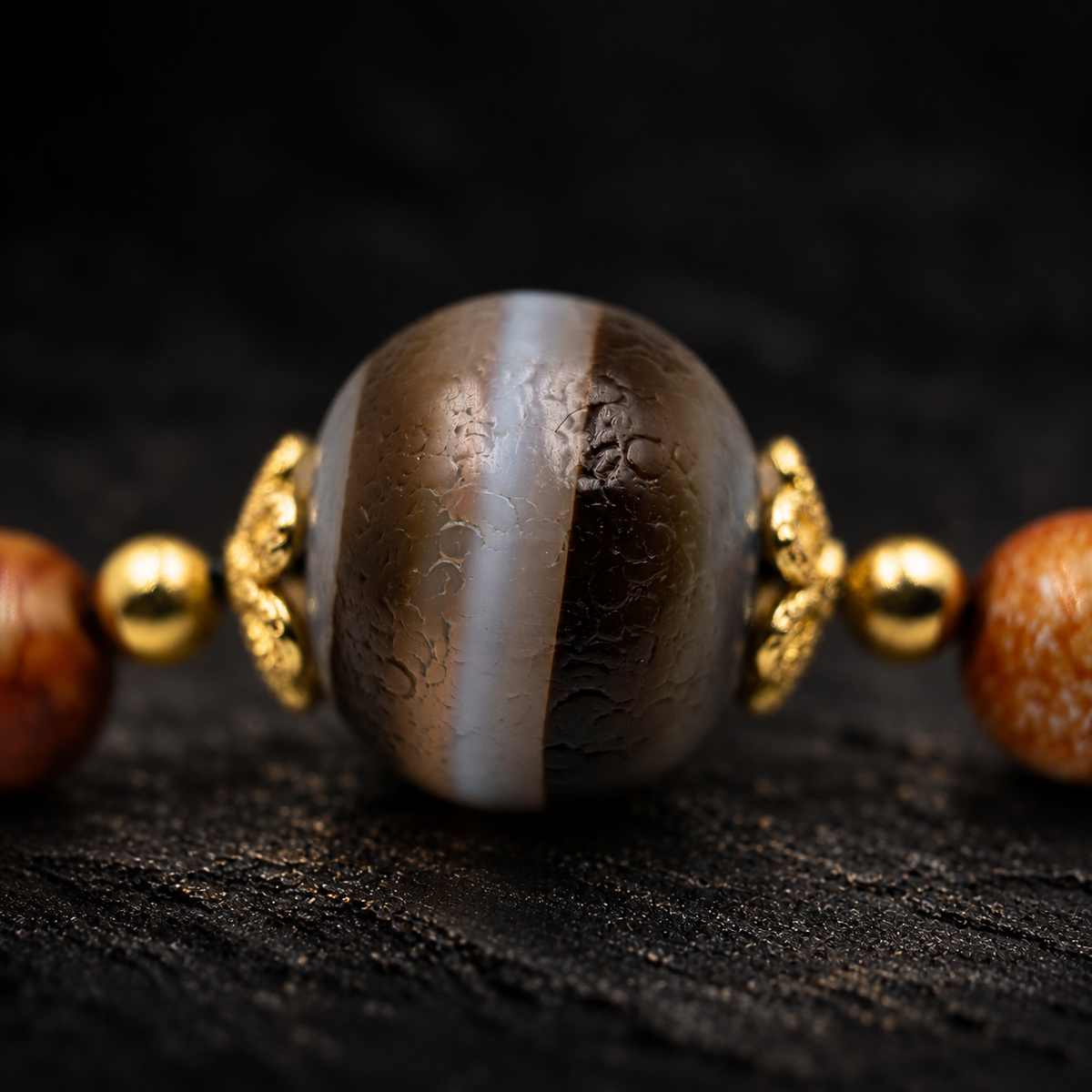 JIMENG Banded Agate Necklace – close-up detail on black slate background